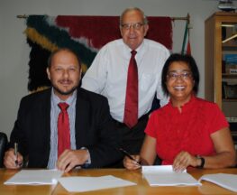 MoU with WCDA - Nico Fouche, Minister Dr Gerrit van Rensburg, Joyene Isaacs, 2014